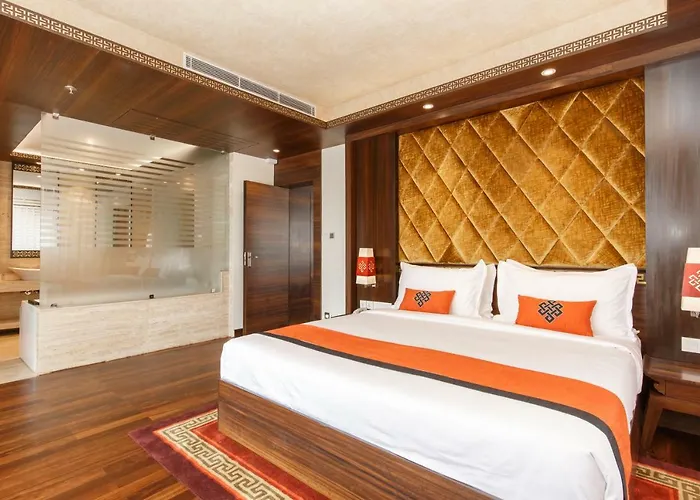 Ramada By Wyndham Dhumbarahi Hotel 5*